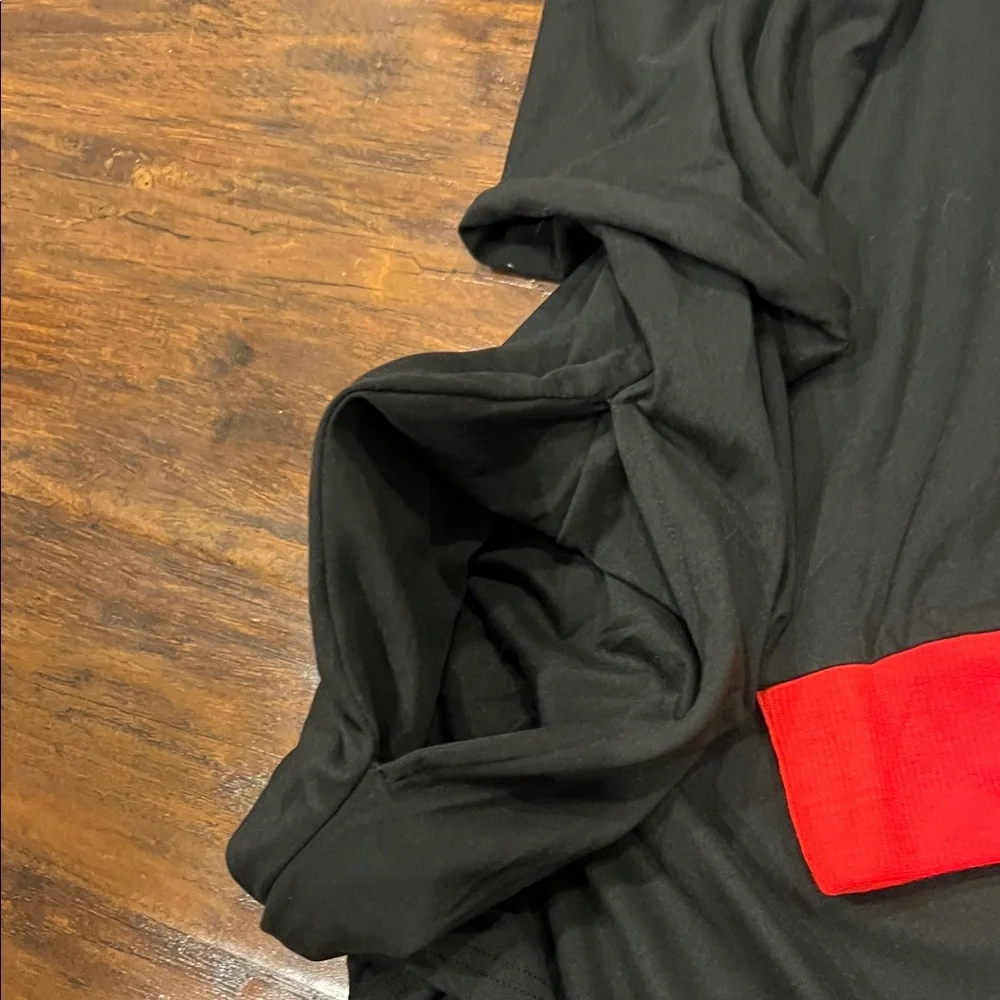 NWT Stranger Things Black & Red Sleep Shirt Size 2X - Picture 7 of 8